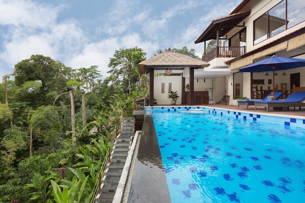 villa atap padi by nagisa bali