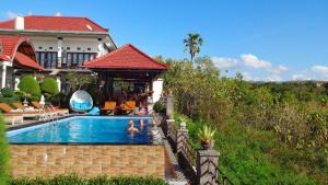 kaylas hill resort by abm