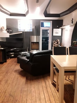 Le Chanteraine,Avenue General Gracia 6A 5170 Profondeville,2.5 star