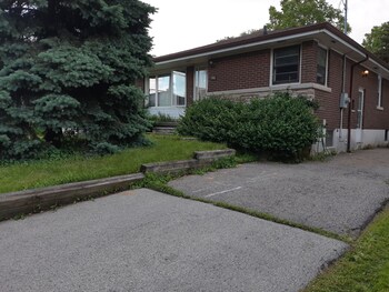 mcmaster accommodations