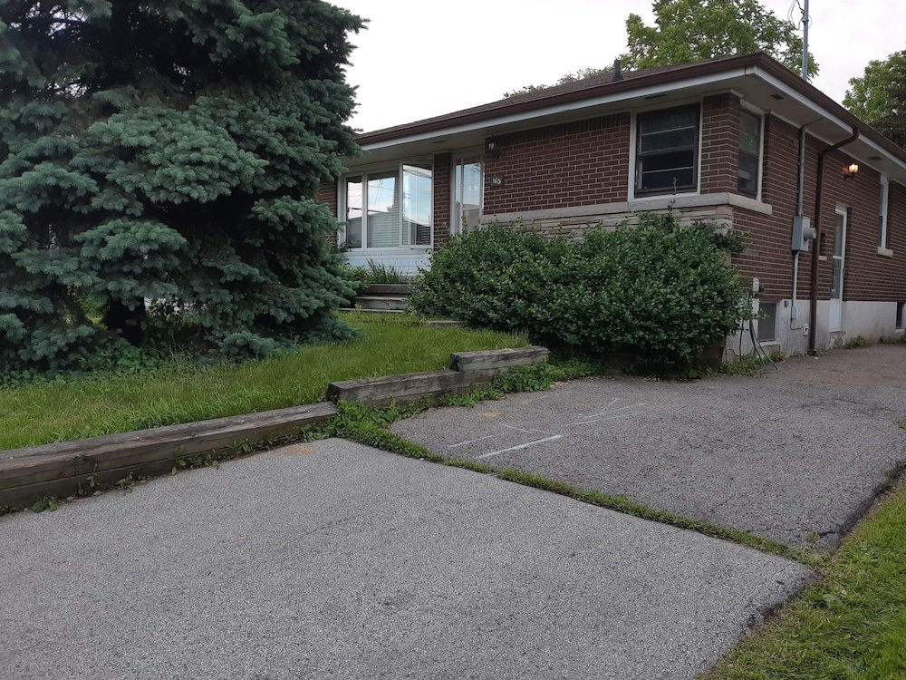 mcmaster accommodations