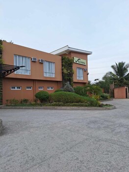 hotel alunsina by reddoorz
