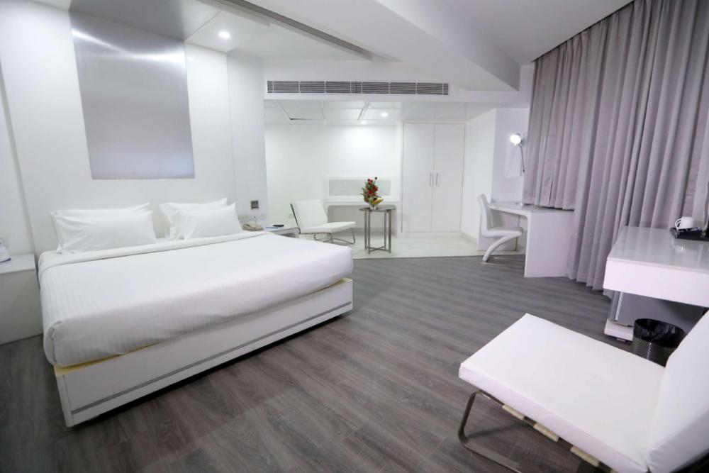 shravanti sarovar portico bengaluru