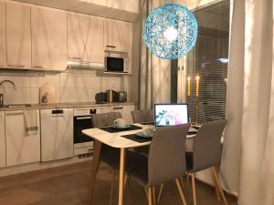 the harbour apartments