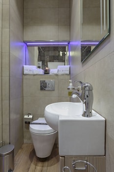 the queen luxury apartments villa liberty