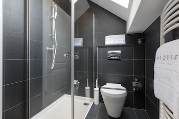 the queen luxury apartments villa liberty