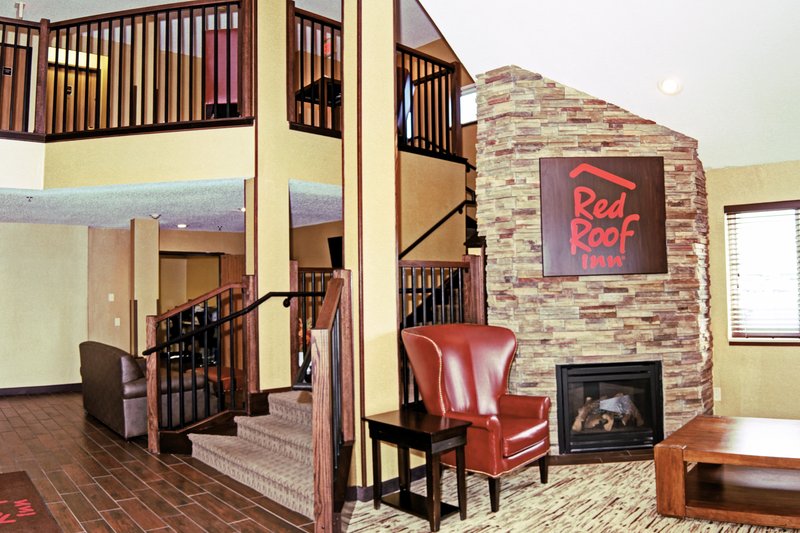 red roof inn fargo i 94 medical center