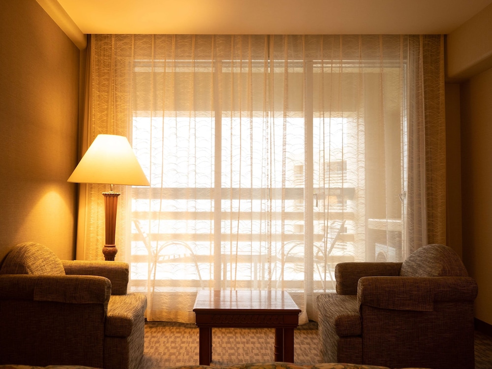 Radisson Hotel Srinagar,Nohata,4 star