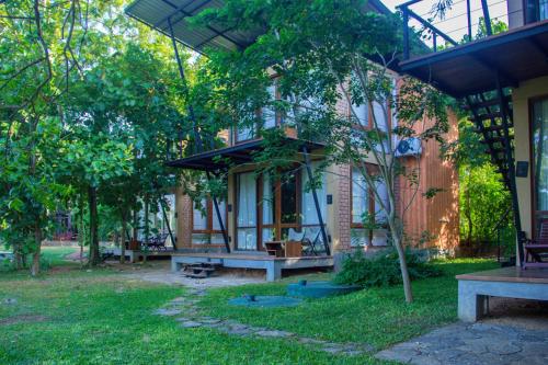 breezy lake eco friendly cabanas yala