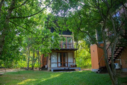 breezy lake eco friendly cabanas yala