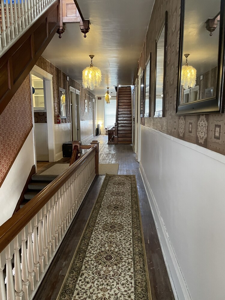 the clinton inn