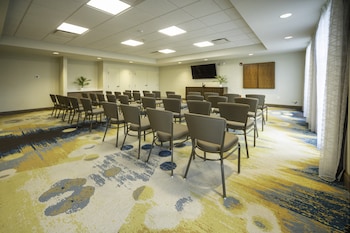 staybridge suites summerville an ihg hotel