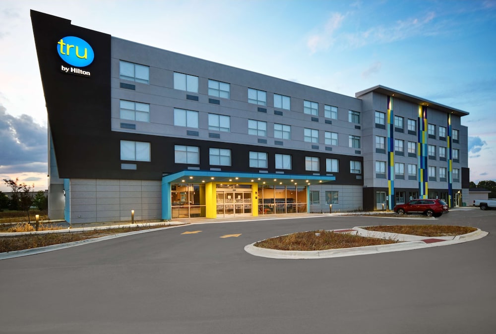 Tru By Hilton Monroe,Detroit>>Belleville,3 star