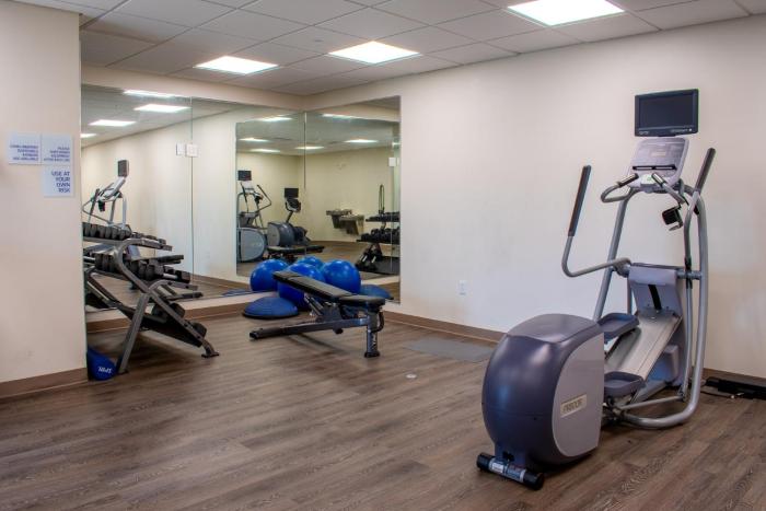 holiday inn express and suites yorkville an ihg hotel