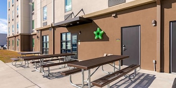 extended stay america premier suites savannah pooler