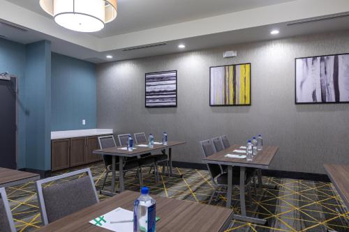 holiday inn greenville woodruff road an ihg hotel