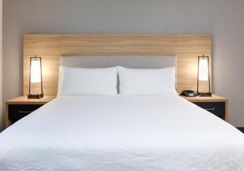 candlewood suites dfw west hurst an ihg hotel