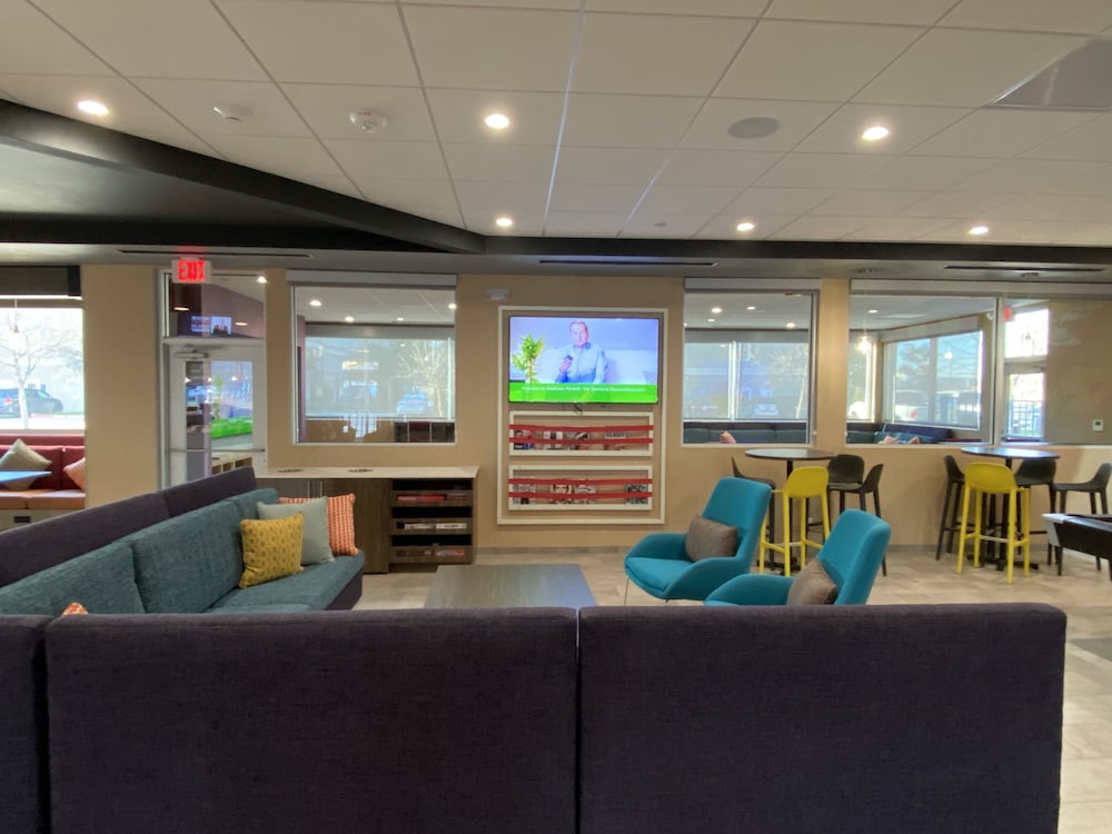 tru by hilton austin airport tx