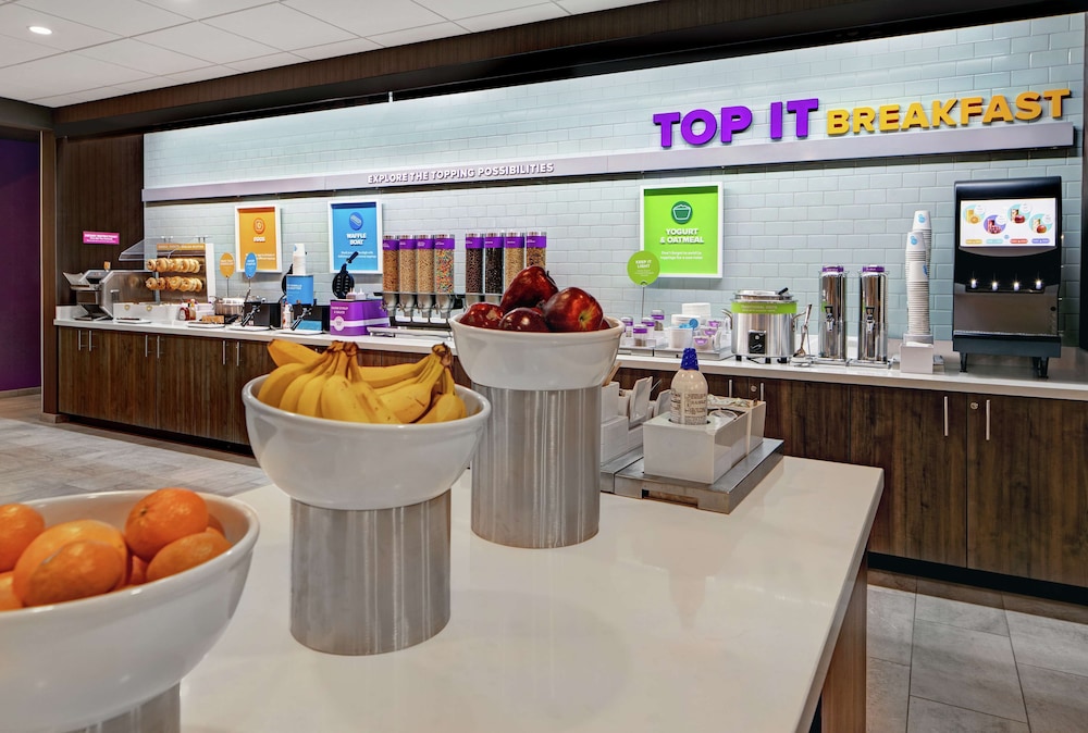 tru by hilton austin airport tx