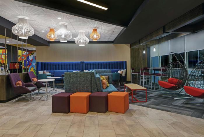 tru by hilton austin airport tx