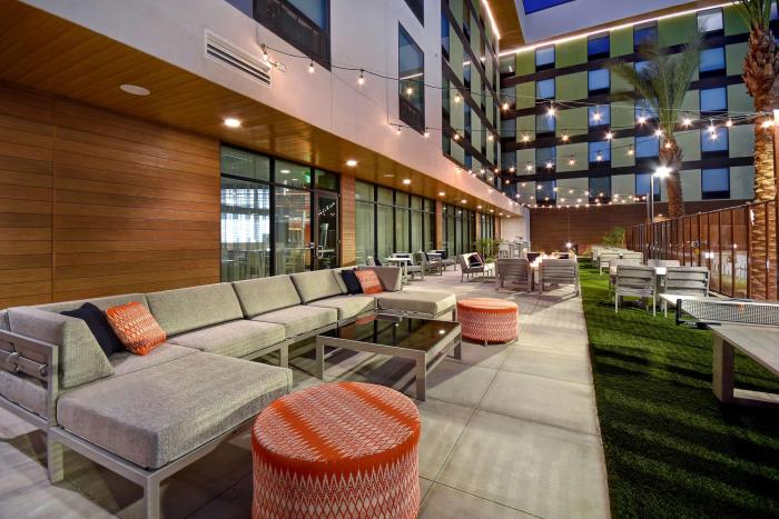 home2 suites by hilton las vegas convention center