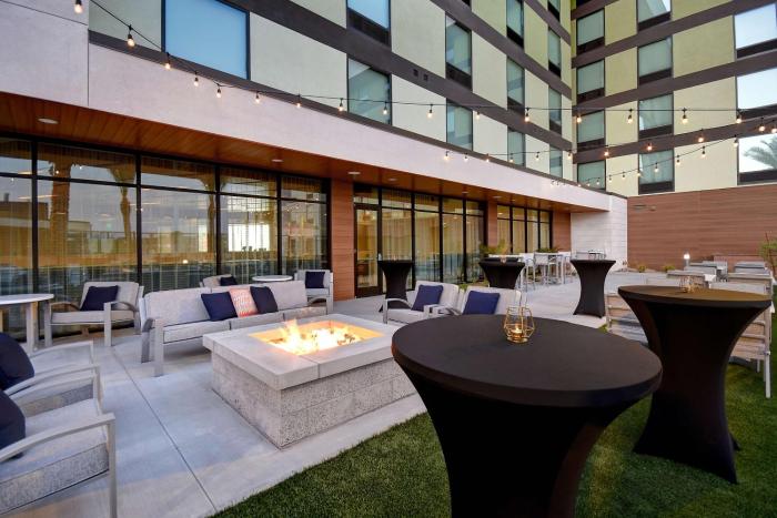 home2 suites by hilton las vegas convention center