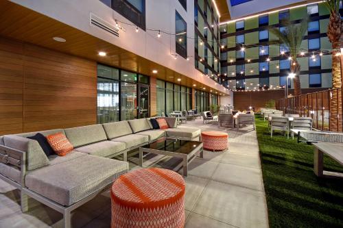 home2 suites by hilton las vegas convention center