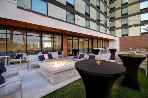 home2 suites by hilton las vegas convention center