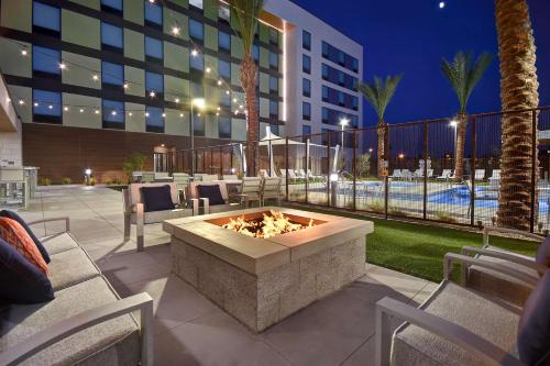 home2 suites by hilton las vegas convention center