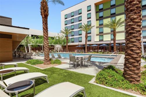 home2 suites by hilton las vegas convention center