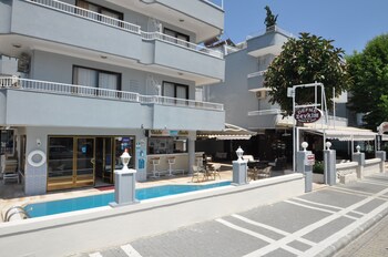 defne zevkim hotel