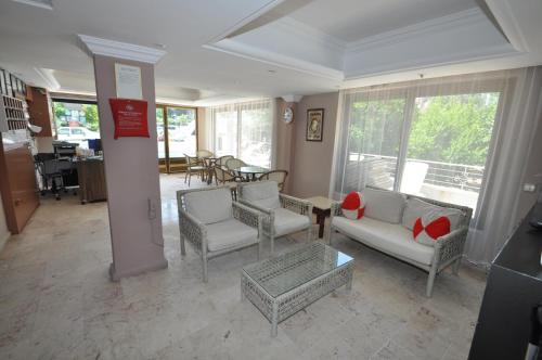 defne zevkim hotel