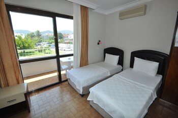 defne zevkim hotel