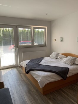 rudi hiti guest house