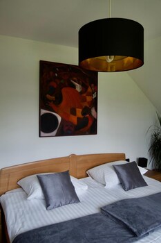 rudi hiti guest house