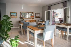 the whale on main bandb