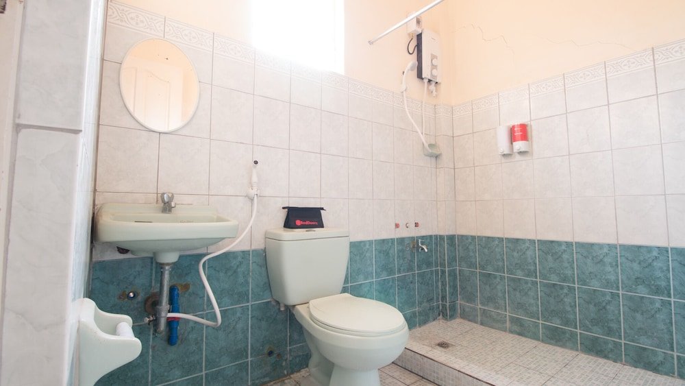 Reddoorz @ Praferosa Resort Hotel Calamba,Batangas>>Balete,3 star