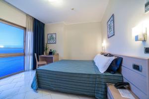 hotel cosmomare
