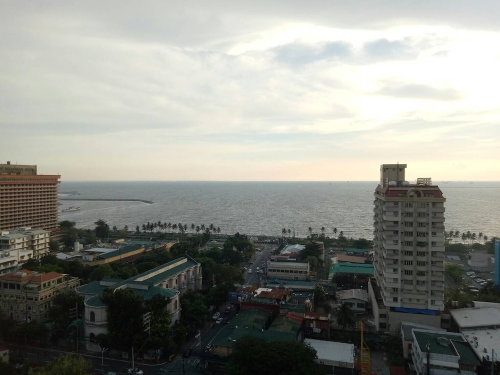 manila
