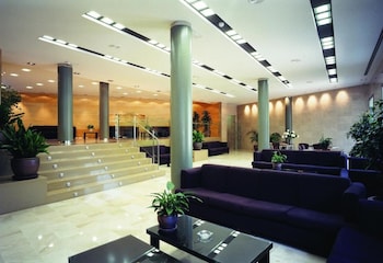 Clipper Affiliated By Fergus "Youth Recommended",Girona>>Costa Brava,2 star
