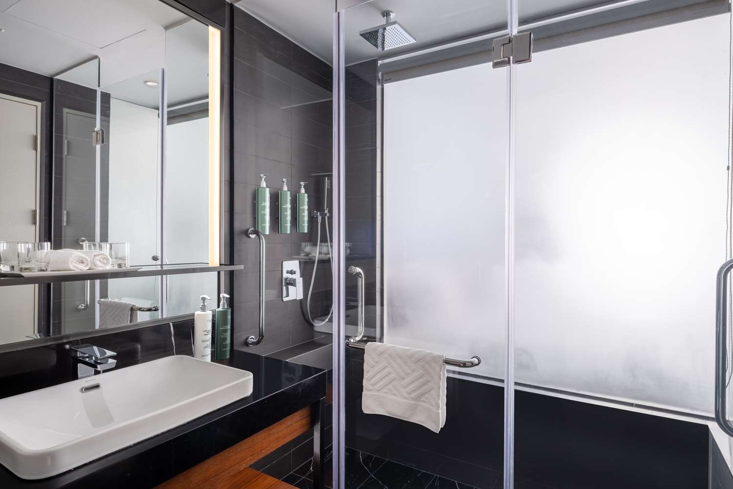 hilton garden inn da nang
