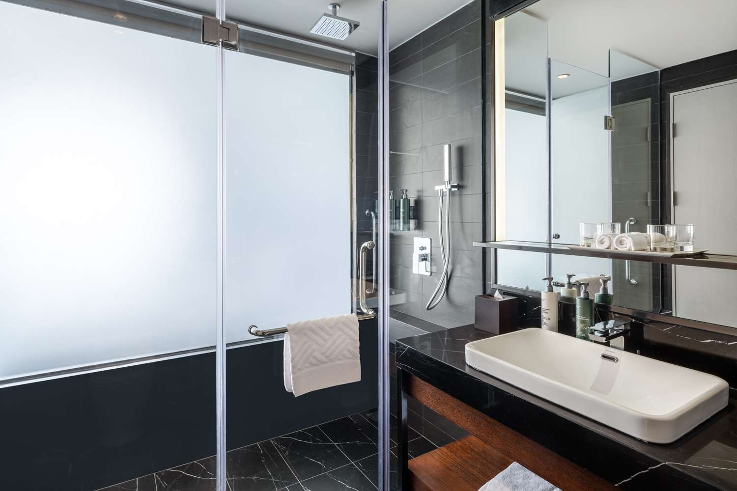 hilton garden inn da nang