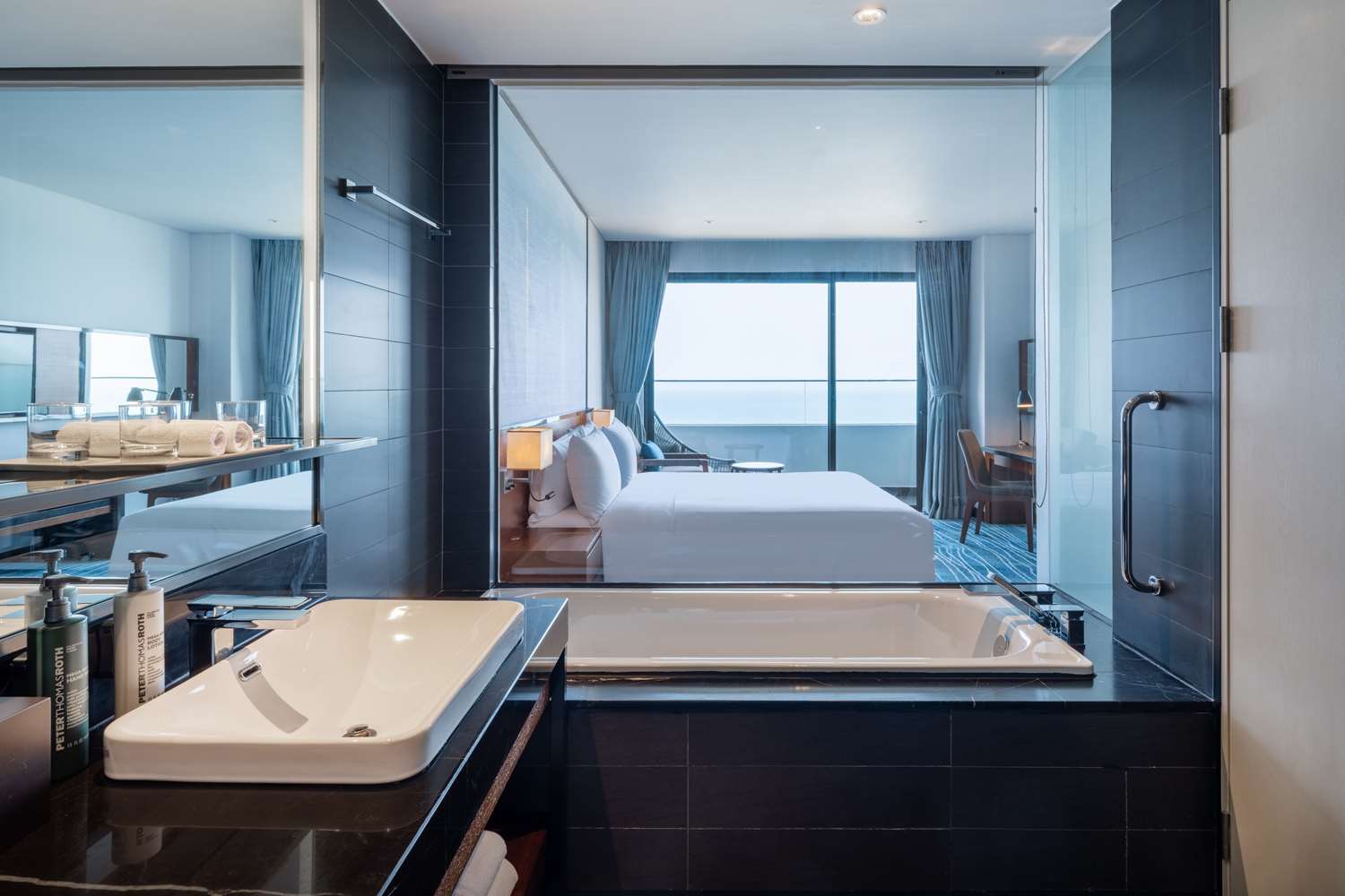 hilton garden inn da nang