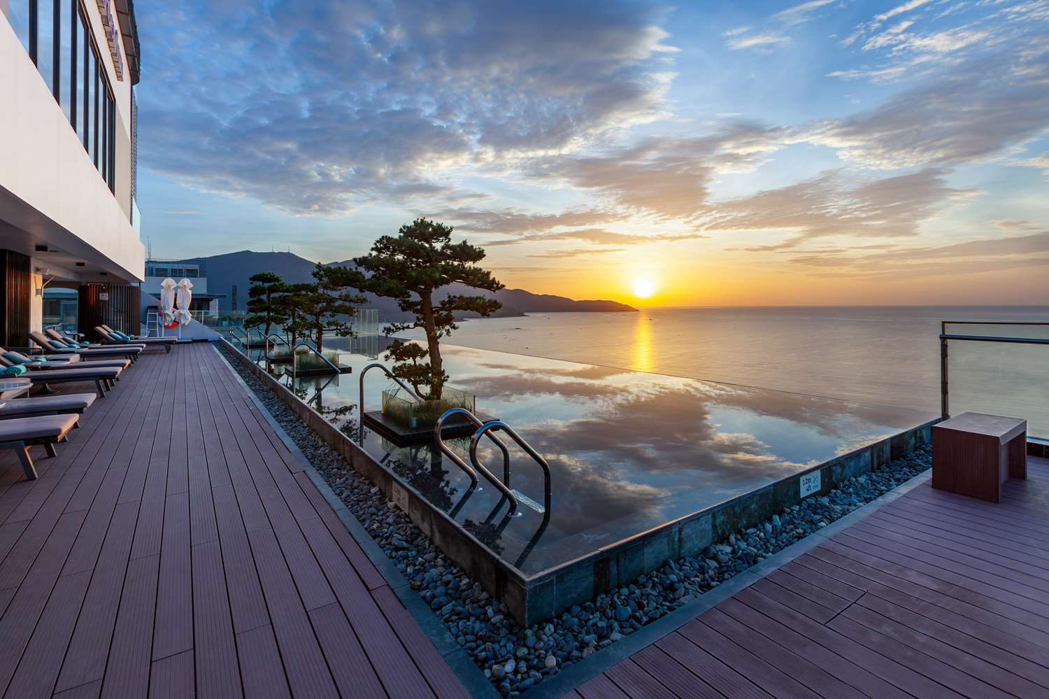 hilton garden inn da nang