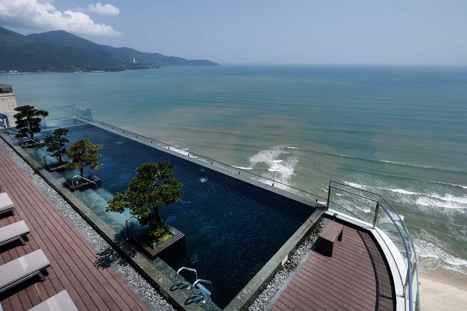 hilton garden inn da nang