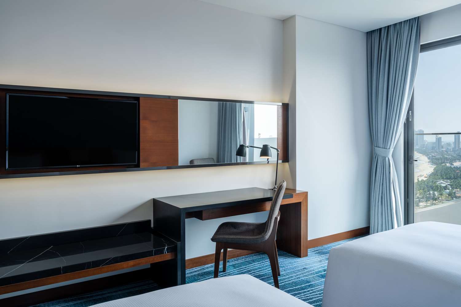 hilton garden inn da nang