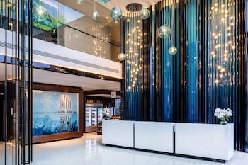 Hilton Garden Inn Da Nang,96 Vo Nguyen Giap, Man Thai Ward,4 star