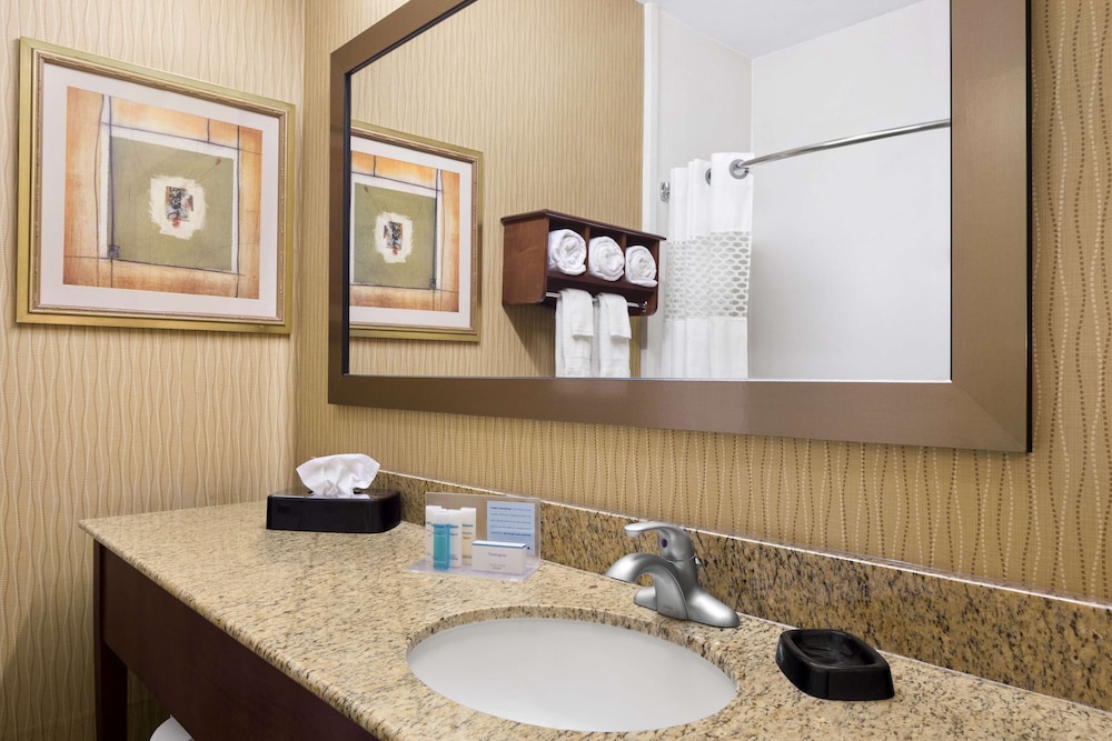 hampton inn findlay