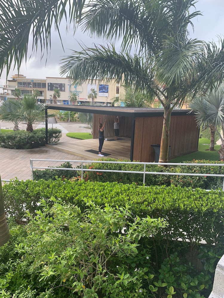 radisson blu aruba