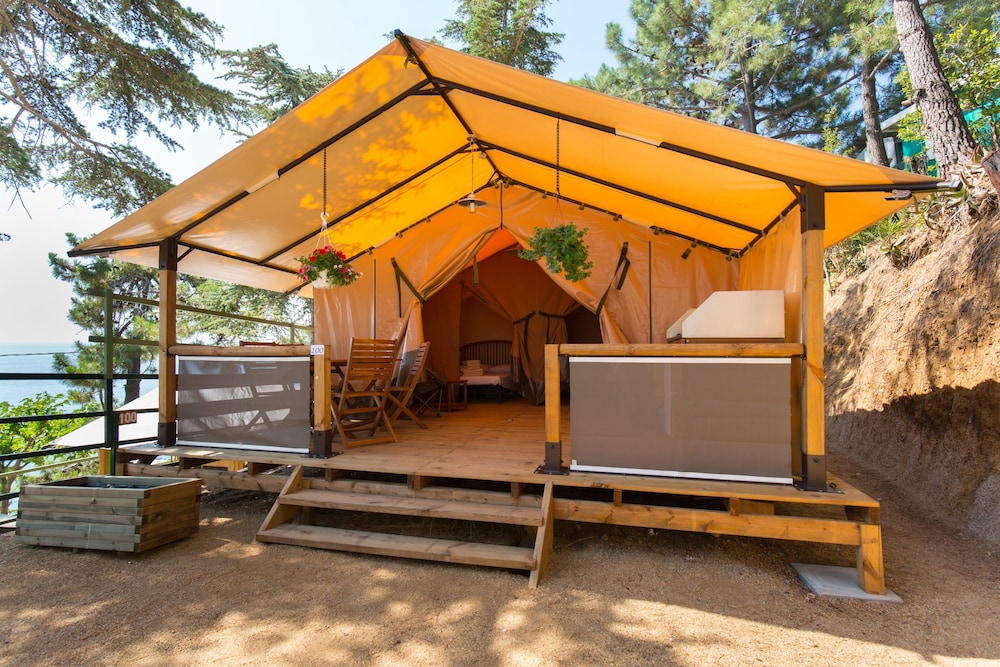 camping el far